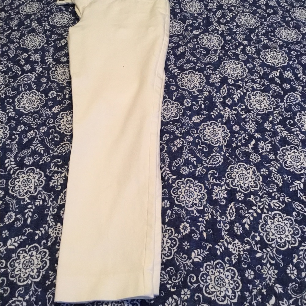 Capris white very comfortable . I just got a bigger size as I gained weight